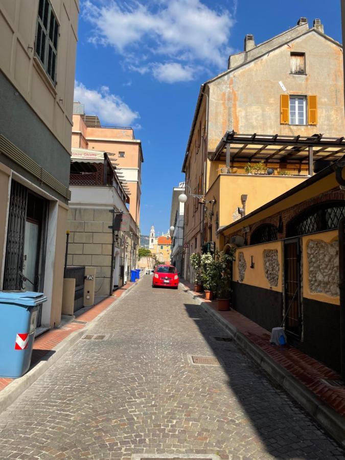 Appartamento Stella Marina In Pieno Centro Di Pietra Ligure Sulla Passeggiata E A Un Passo Dal Mare Eksteriør bilde